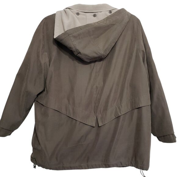 Outbrook Woman 1X Coat with Hood and Zippered Pockets - Picture 2 of 9